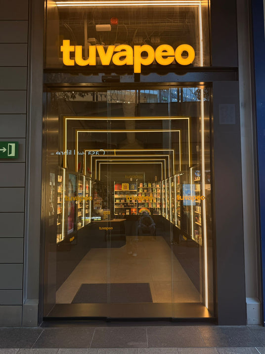 fachada tienda física de tuvapeo