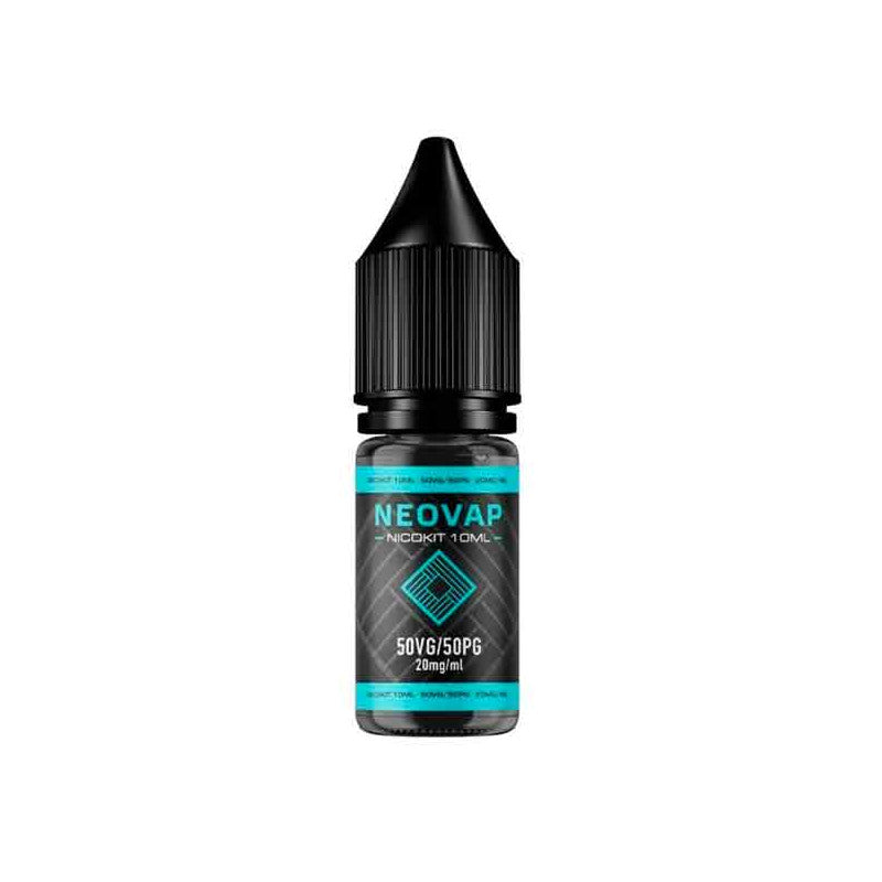 Botella de e-líquido Nicokit Neovap de 10 ml, con diseño en negro y detalles en turquesa, tapa de seguridad tipo cuentagotas y etiqueta frontal que indica proporción 50VG/50PG y nivel de nicotina.